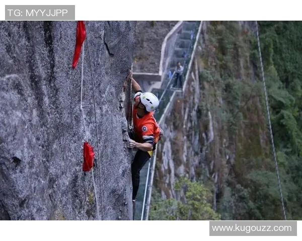 上海攀岩队在攀岩状态排行榜中荣获第三名展现实力与潜力 上海攀岩队在攀岩状态排行榜中荣获第三名展现实力与潜力